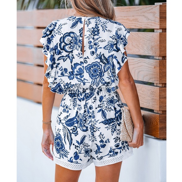CUPSHE Women’s Floral Print Ruffled Tassel Tie Romper Blue White Beachy Sz M NWT - Picture 3 of 7